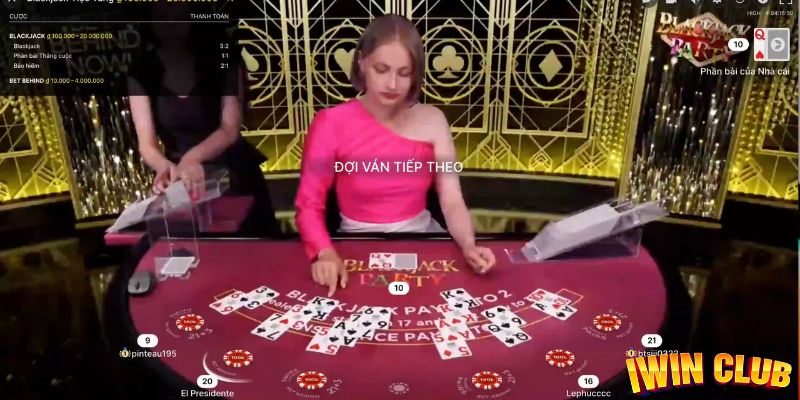 Đánh giá ưu điểm vượt trội của live casino trên cổng game IWIN